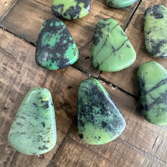 Natural Serpentine Jade Trapezoid Shape Pendant - Pre-drilled - Perfect for jew - Picture 2 of 8